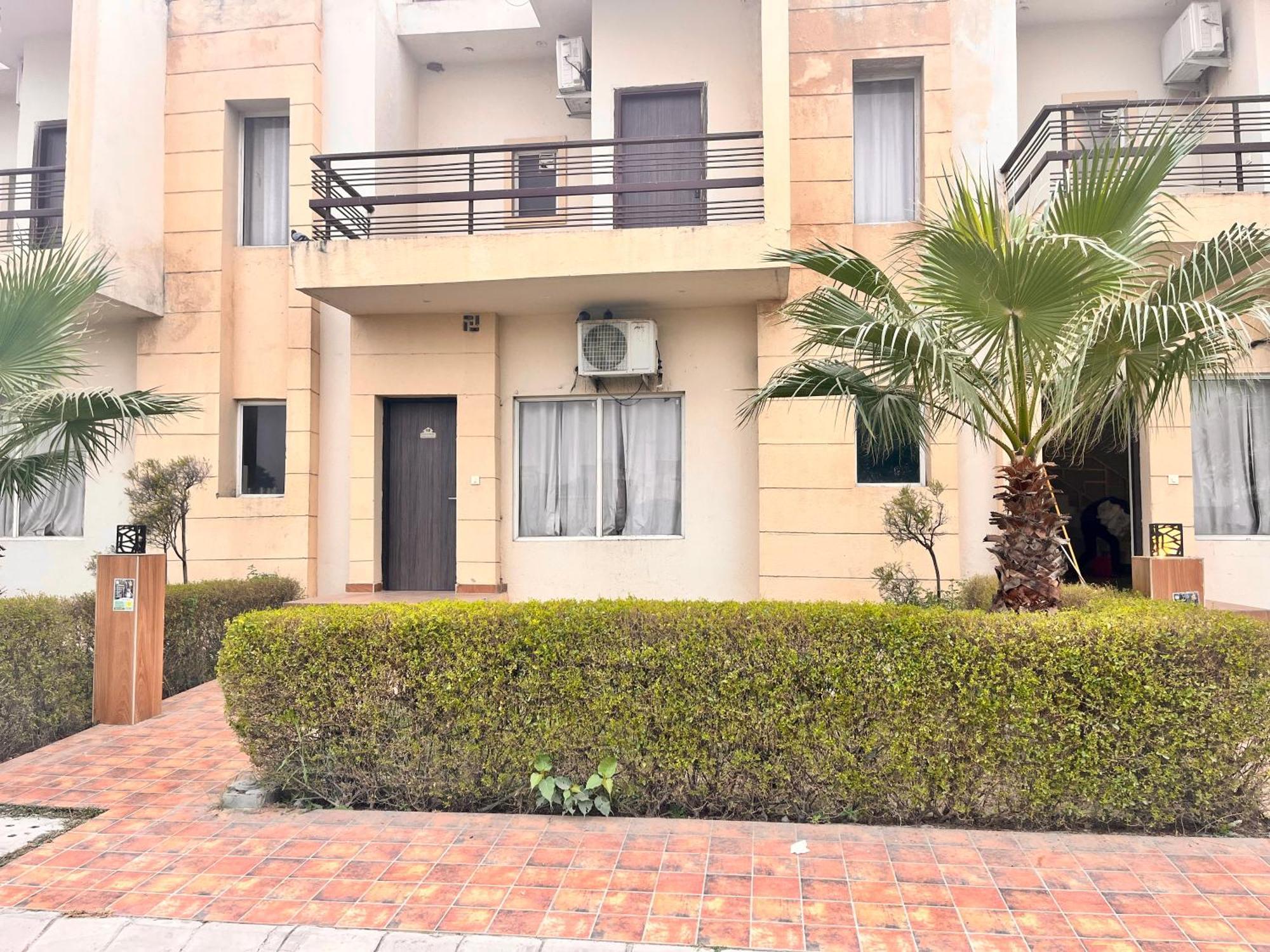 Pearl Grand Boutique Cottage In Omaxe Anandam Vrindavan - #Premium Ac Rooms With Balcony #Big Parking #Lift #Garden #Peaceful Area #Near Prem Mandir #Property Of The Year #Most Awarded Zewnętrze zdjęcie
