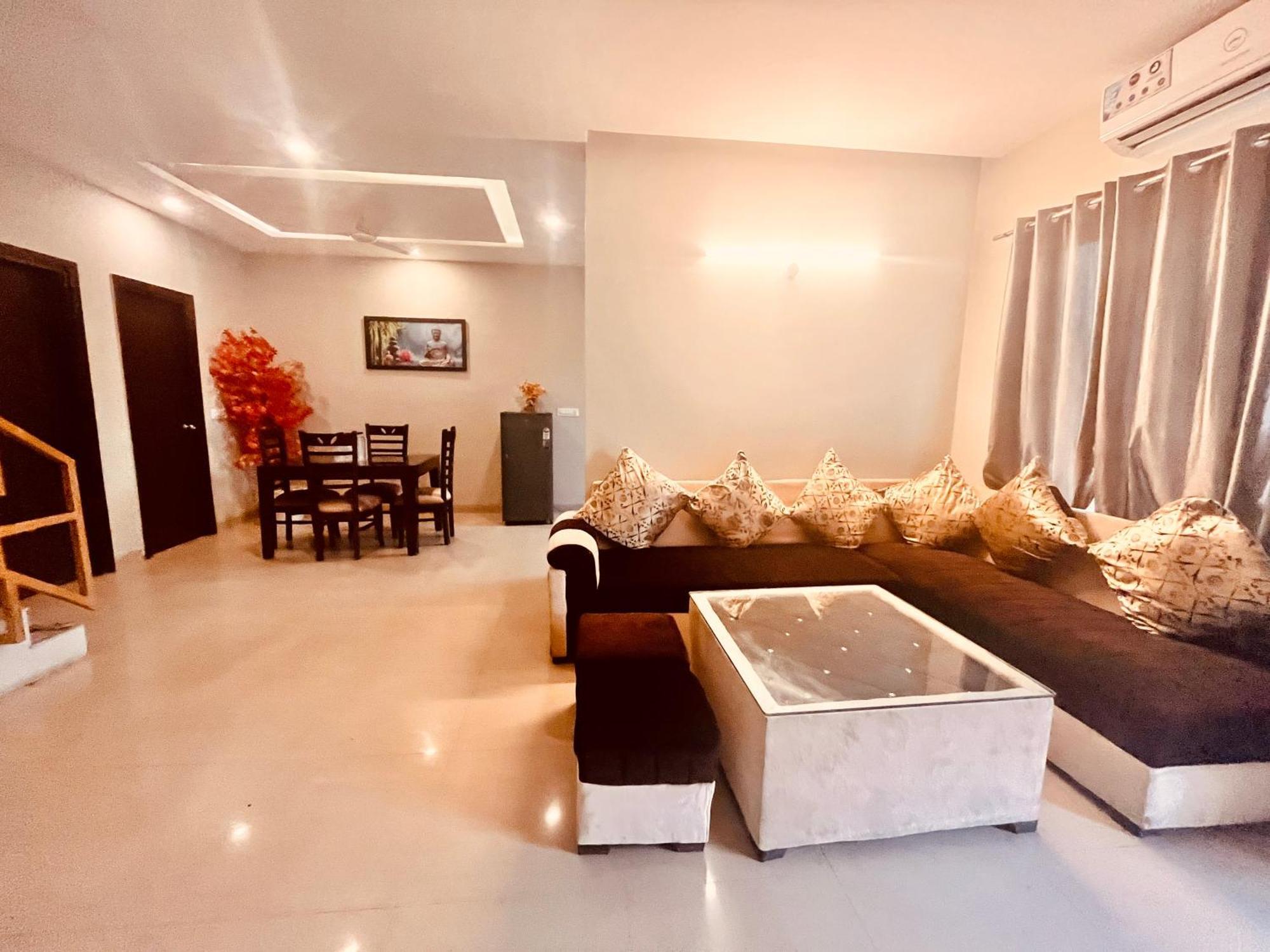 Pearl Grand Boutique Cottage In Omaxe Anandam Vrindavan - #Premium Ac Rooms With Balcony #Big Parking #Lift #Garden #Peaceful Area #Near Prem Mandir #Property Of The Year #Most Awarded Zewnętrze zdjęcie
