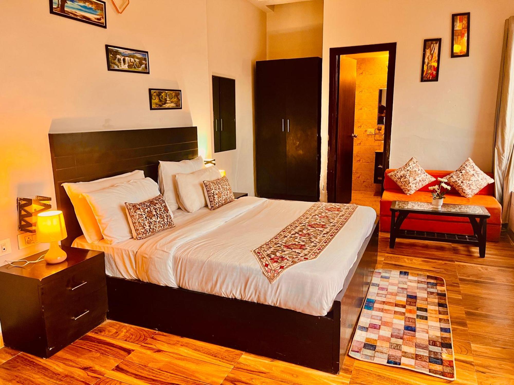 Pearl Grand Boutique Cottage In Omaxe Anandam Vrindavan - #Premium Ac Rooms With Balcony #Big Parking #Lift #Garden #Peaceful Area #Near Prem Mandir #Property Of The Year #Most Awarded Zewnętrze zdjęcie
