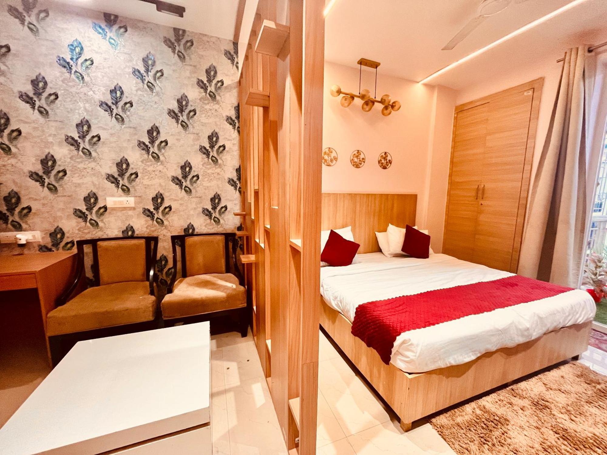 Pearl Grand Boutique Cottage In Omaxe Anandam Vrindavan - #Premium Ac Rooms With Balcony #Big Parking #Lift #Garden #Peaceful Area #Near Prem Mandir #Property Of The Year #Most Awarded Zewnętrze zdjęcie