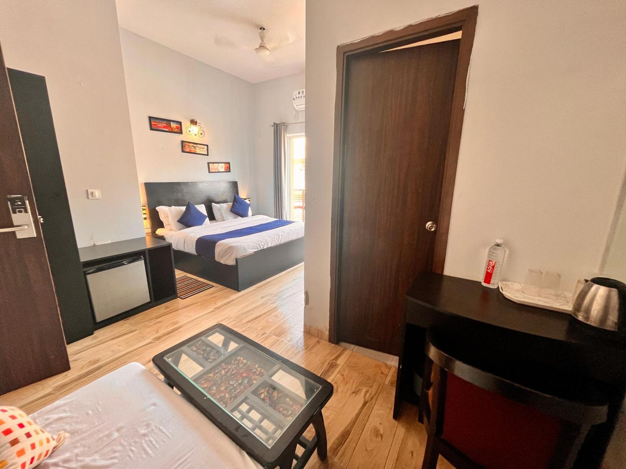 Pearl Grand Boutique Cottage In Omaxe Anandam Vrindavan - #Premium Ac Rooms With Balcony #Big Parking #Lift #Garden #Peaceful Area #Near Prem Mandir #Property Of The Year #Most Awarded Zewnętrze zdjęcie
