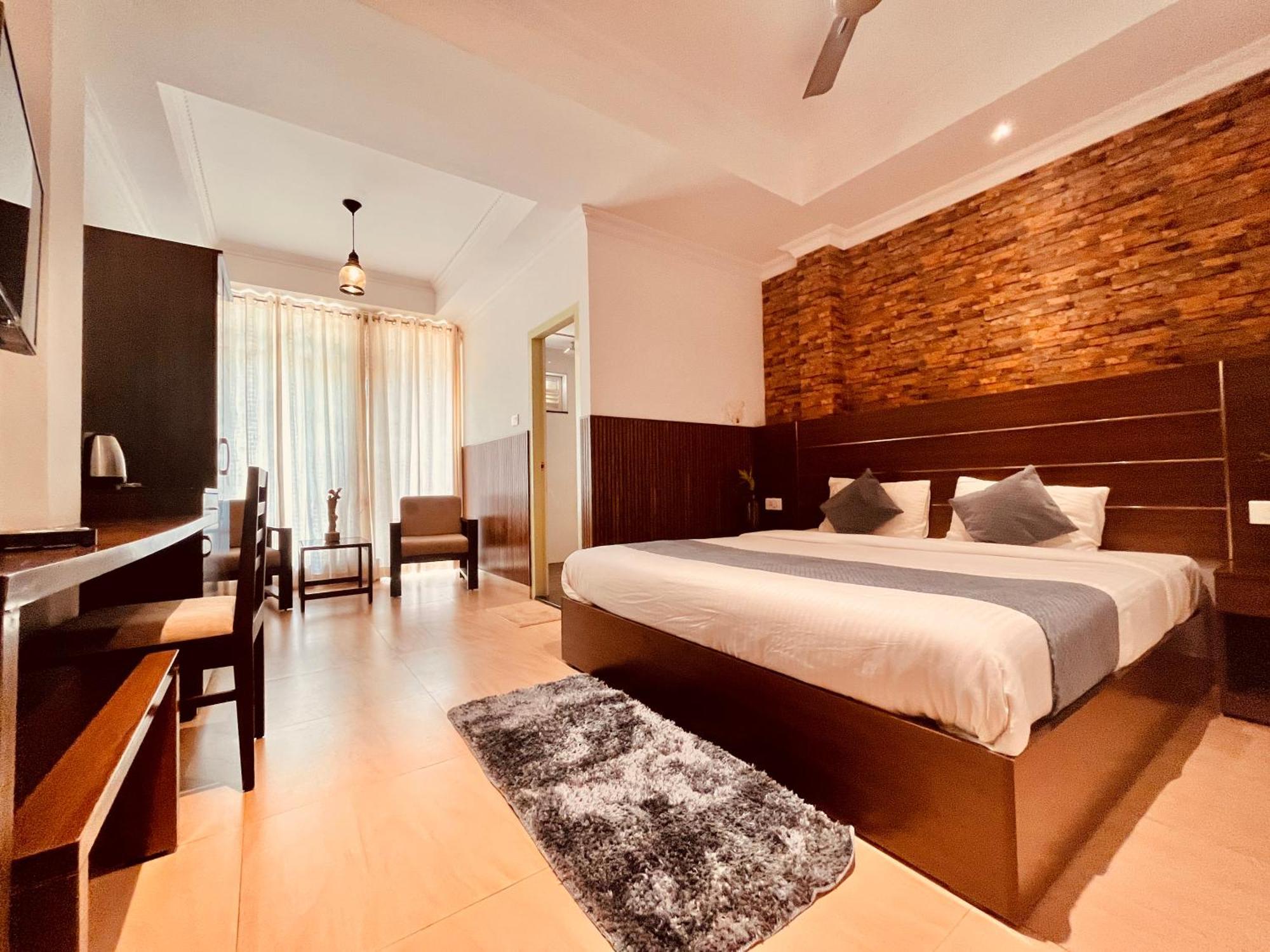 Pearl Grand Boutique Cottage In Omaxe Anandam Vrindavan - #Premium Ac Rooms With Balcony #Big Parking #Lift #Garden #Peaceful Area #Near Prem Mandir #Property Of The Year #Most Awarded Zewnętrze zdjęcie