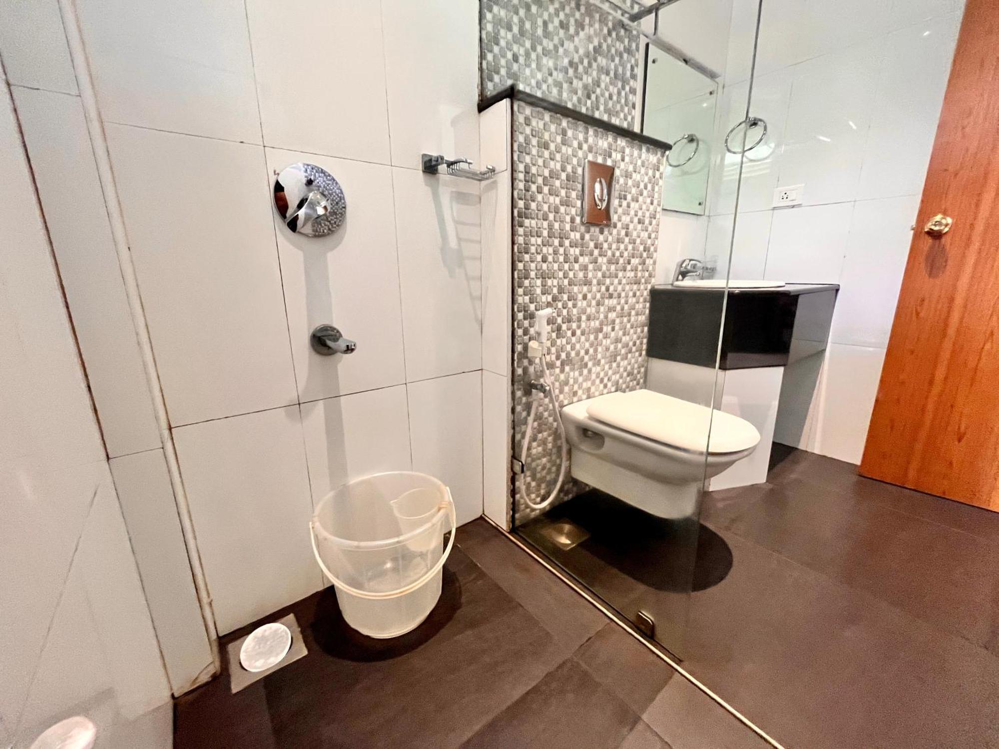 Pearl Grand Boutique Cottage In Omaxe Anandam Vrindavan - #Premium Ac Rooms With Balcony #Big Parking #Lift #Garden #Peaceful Area #Near Prem Mandir #Property Of The Year #Most Awarded Zewnętrze zdjęcie