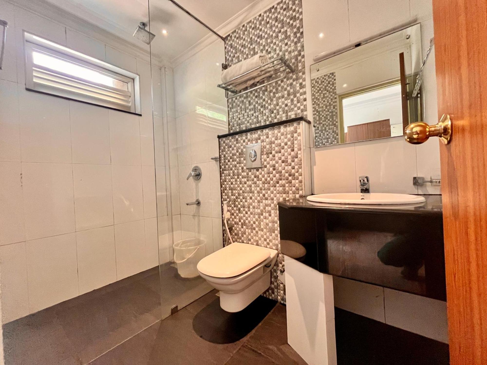 Pearl Grand Boutique Cottage In Omaxe Anandam Vrindavan - #Premium Ac Rooms With Balcony #Big Parking #Lift #Garden #Peaceful Area #Near Prem Mandir #Property Of The Year #Most Awarded Zewnętrze zdjęcie